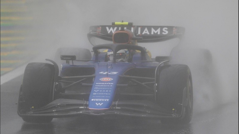 Bajo un diluvio: una postal de Colapinto a bordo del Williams este domingo en Interlagos.