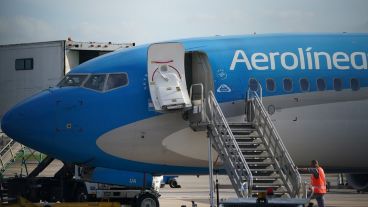 El Gobierno ratificó que buscará la privatización de Aerolíneas Argentinas mientras seguía el conflicto gremial.