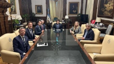 Carrefour anunció una inversión de 300 millones de dólares.