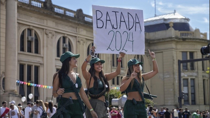 Postales de la bajada de Medicina 2024.