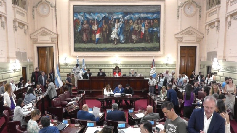 La Legislatura vivió horas movidas este jueves.