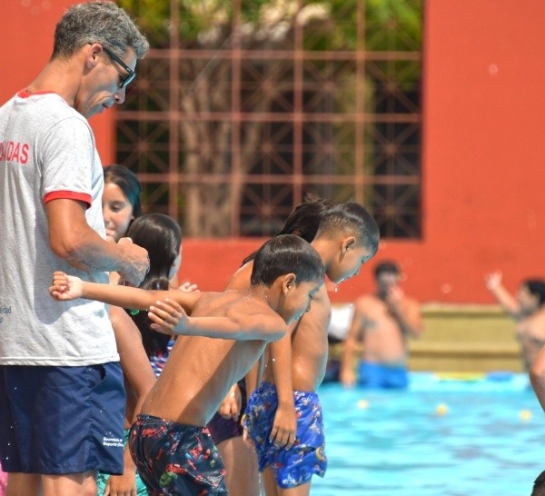 Las piletas municipales se preparan para una nueva temporada estival.