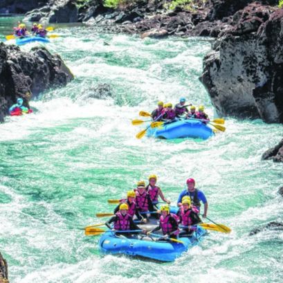 Murió una turista tras el vuelco de una balsa de rafting en la Patagonia