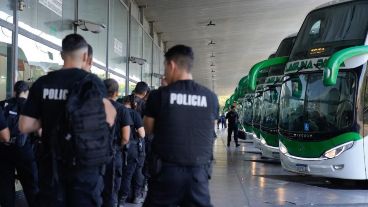 Uno de los objetivos de la medida que prepara el gobierno es producir arraigo entre los policías que llegan desde el interior de la provincia.