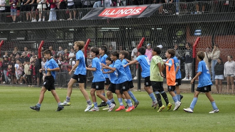 Estudiantes de Río Cuarto festejó el campeonato.