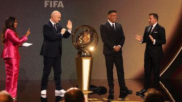 El brasileño Ronaldo y el italiano Del Piero, grades protagonistas de la gala.