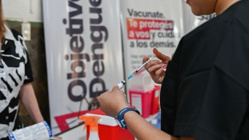 Más de 60 mil personas ya se vacunaron contra el dengue en la provincia de Santa Fe.