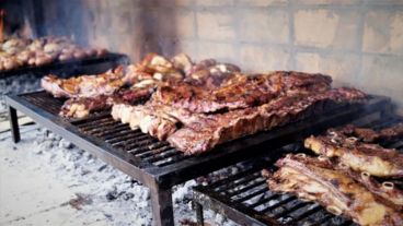 "Considerado un epítome de la gastronomía y la cultura argentina, el asado es mucho más que una simple comida".