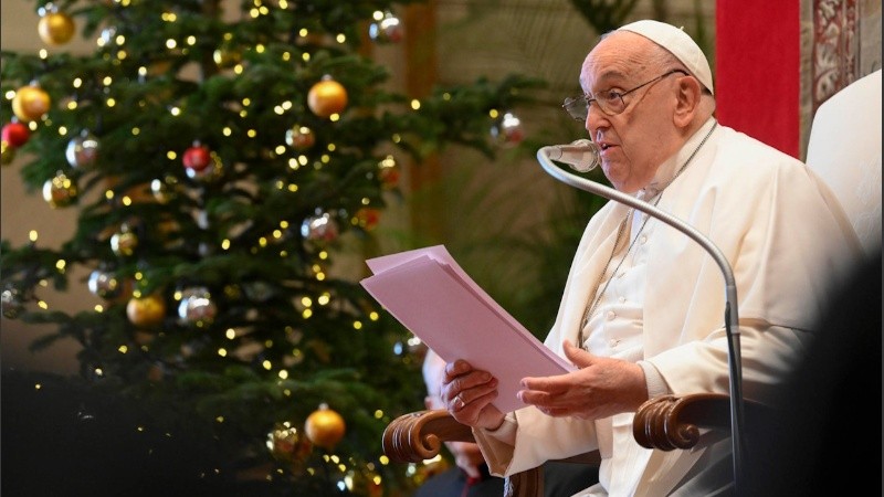 El papa Francisco, durante la audiencia de Navidad con la Curia romana.