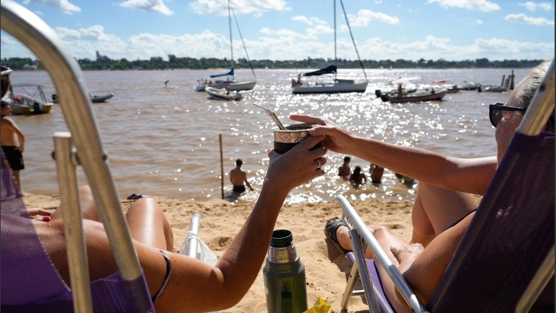 Un viernes ideal para cruzar el río.