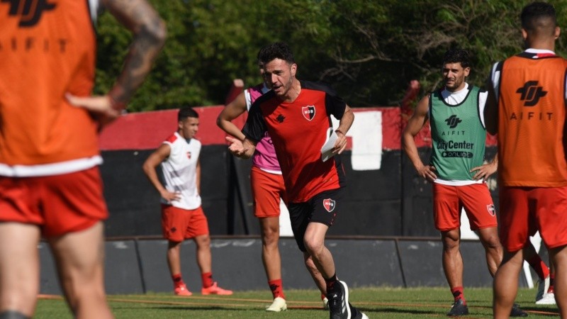 El fin de semana los jugadores comenzaron con los primeros ejercicios físicos y técnicos en la cancha número 1 bajo las órdenes de Soso y su cuerpo técnico.