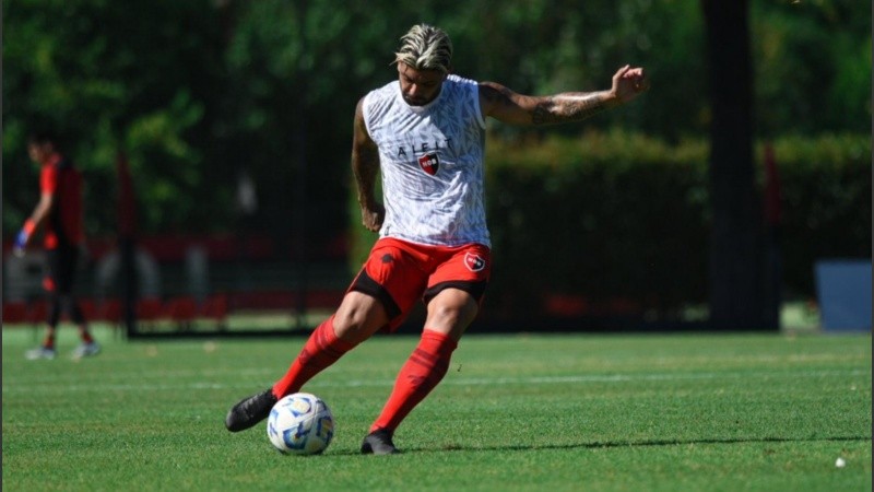 Banega en acción durante el primer partido amistoso del verano.