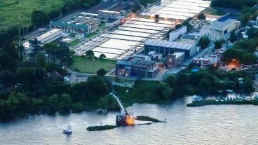 Habrá baja presión de agua en diferentes zonas de Rosario por tareas de mantenimiento en una planta.