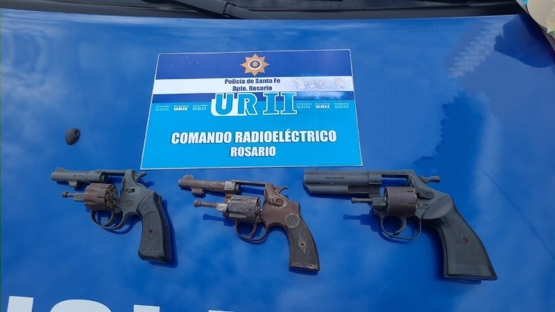 Seis Armas Secuestradas En Diferentes Operativos En Barrios De Rosario ...